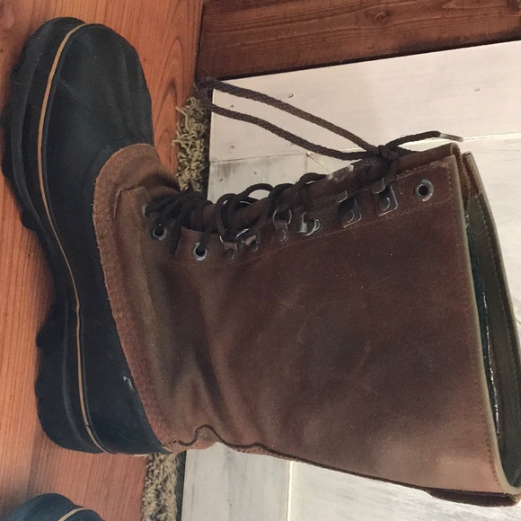 Sorel boots - Picture 3 of 8